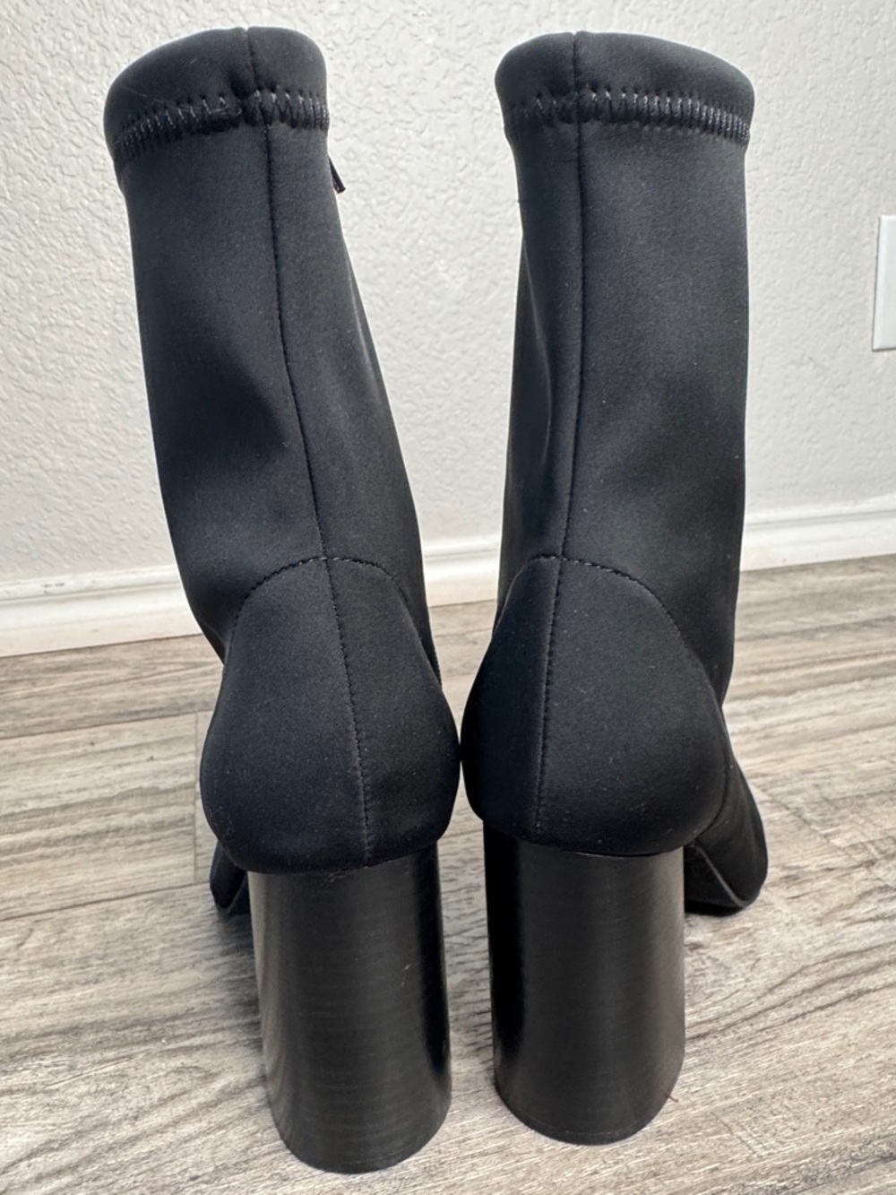 Jeffrey Campbell Siren Neoprene Pointy Toe Booties Size 10 Black - Picture 5 of 10